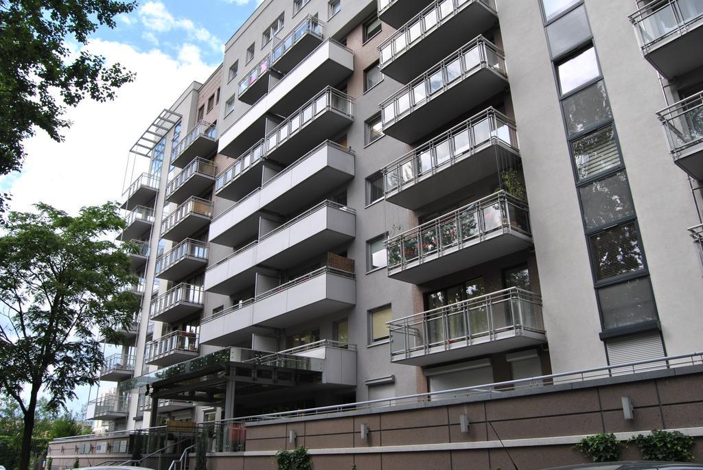 Royal Apartments - Apartamenty Inowroclawska Bagian luar foto
